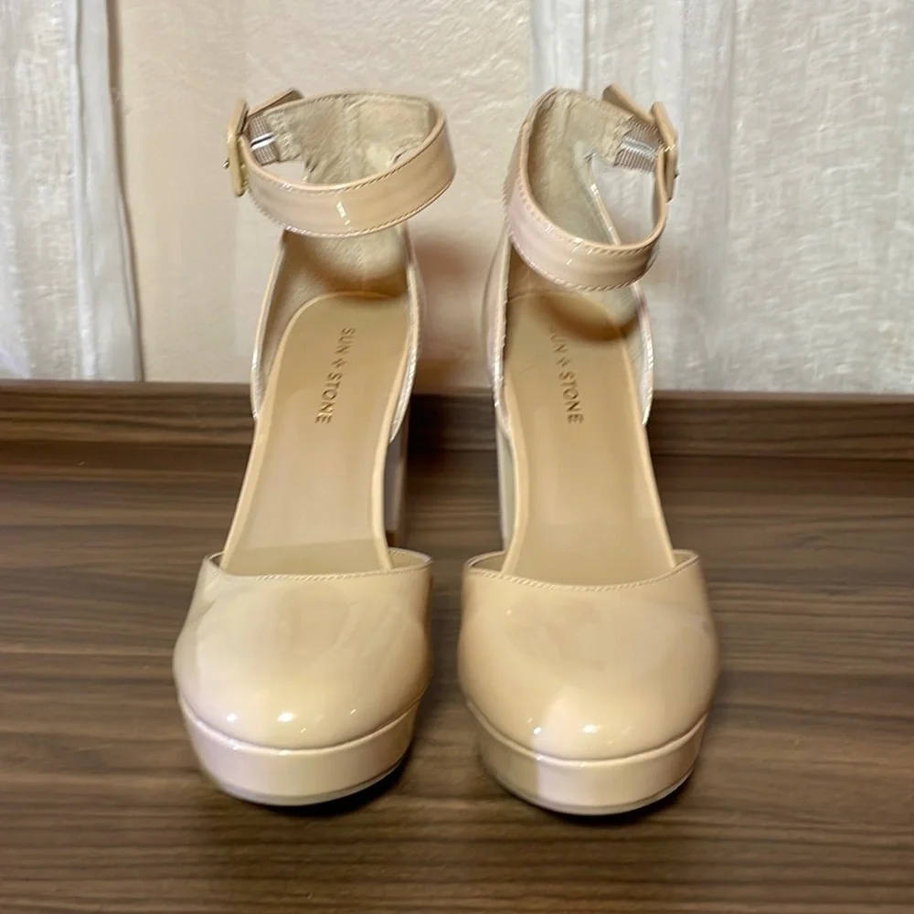 Sun +‎ Stone Block-Heel Pumps Size 10
